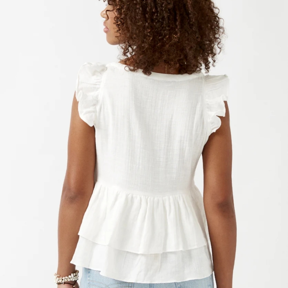 NEW Buttoned blouse - Picture 4 of 8